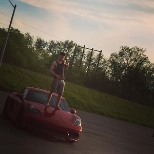 Meet your Posher, Devin